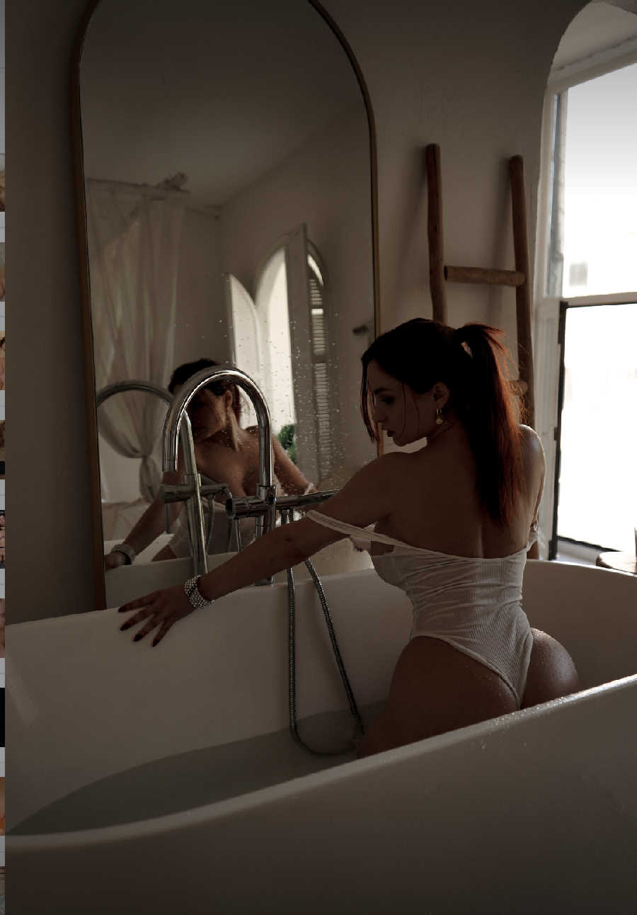 A playful frame from Miranda Faith nude — online in Kuantan