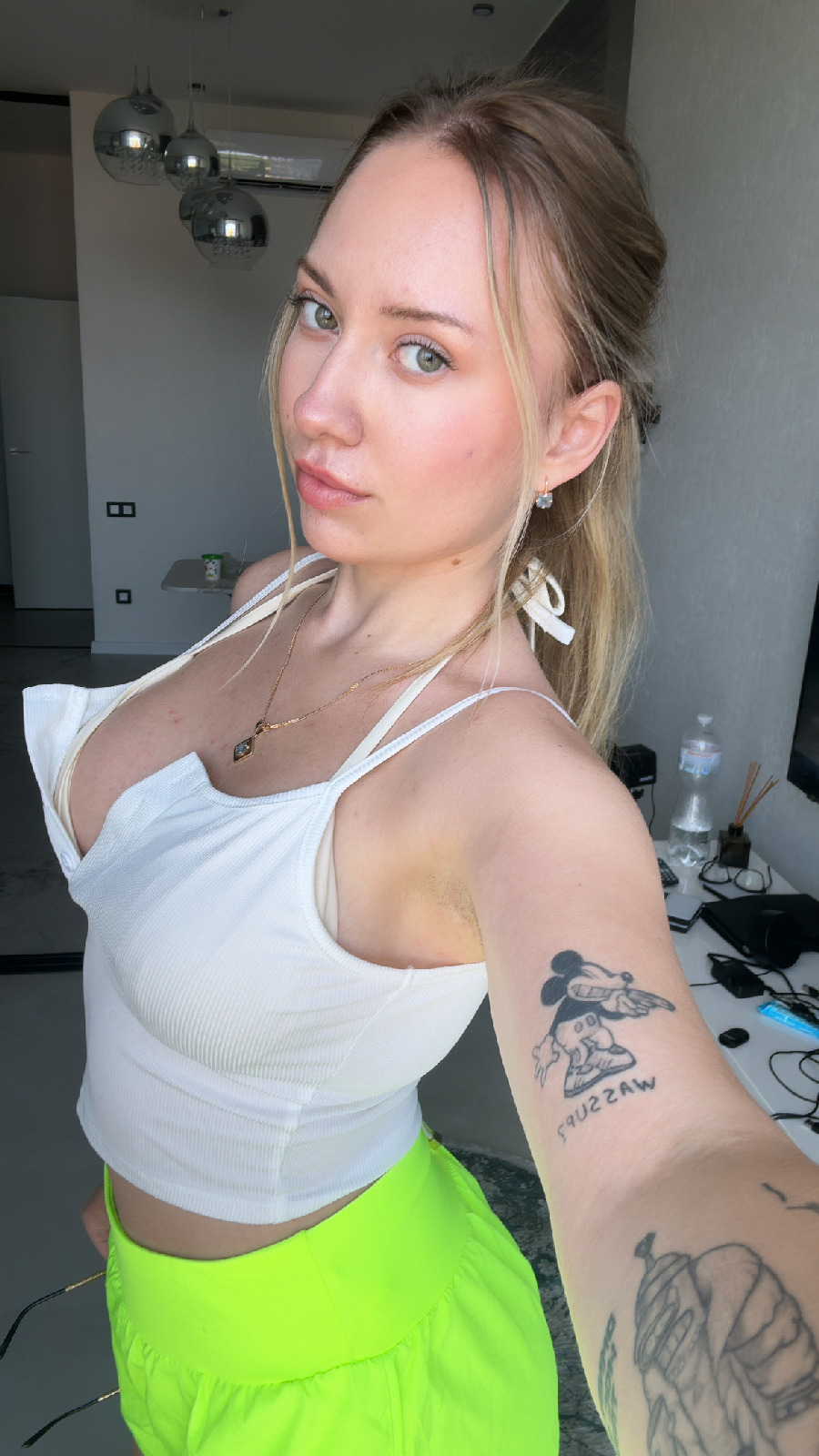 KateV in her underwear in Kuantan