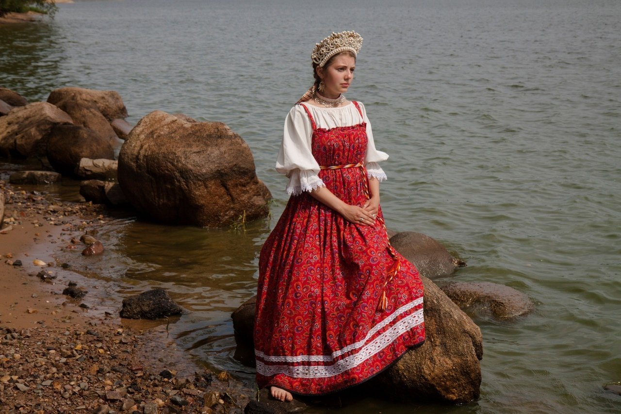 Women in Slavic costumes in Kuantan