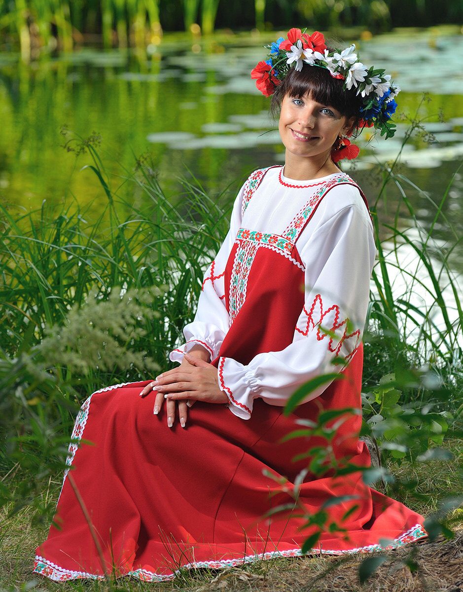 Beautiful girl Girls in Slavic costumes in Kuantan